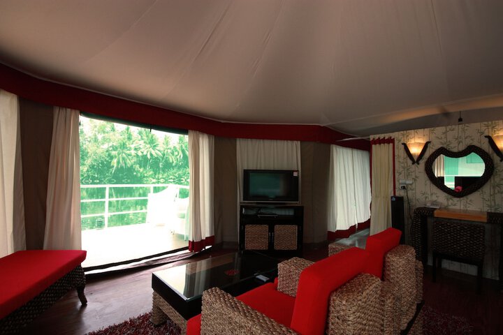 Room 5 of 71