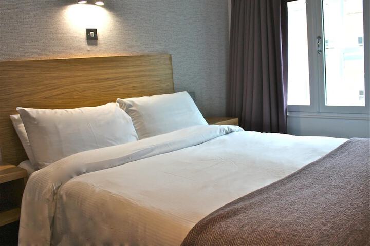 Room 21 of 41