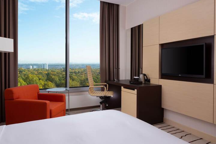 Room 25 of 116