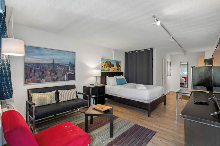 Room 48 of 73