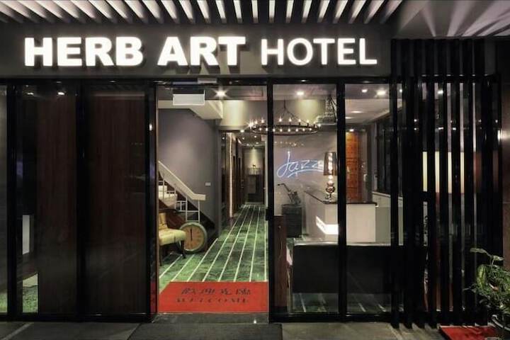 Hotel 28 of 28