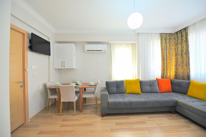 Room 9 of 24