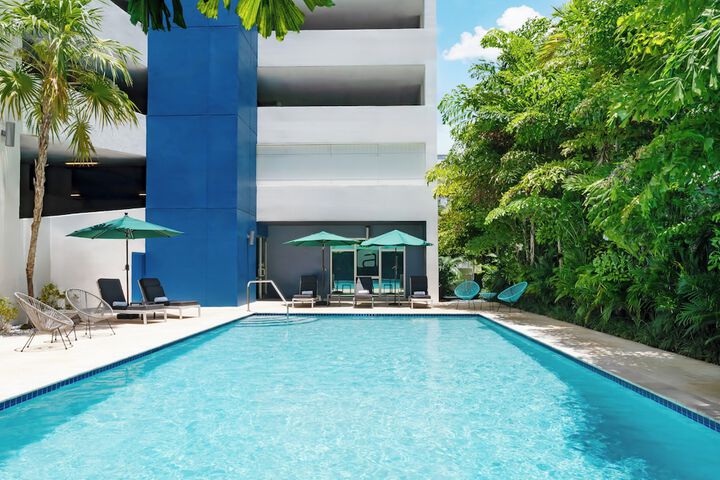 Pools & Facilities