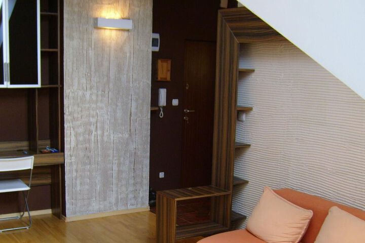 Room 7 of 14
