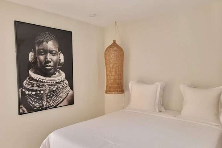 Room 6 of 64