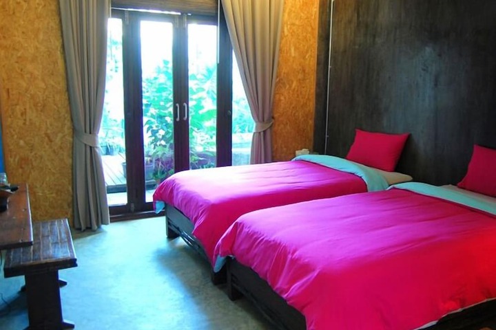 Room 6 of 47
