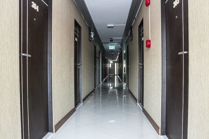 Ballroom/Hall 30 of 31