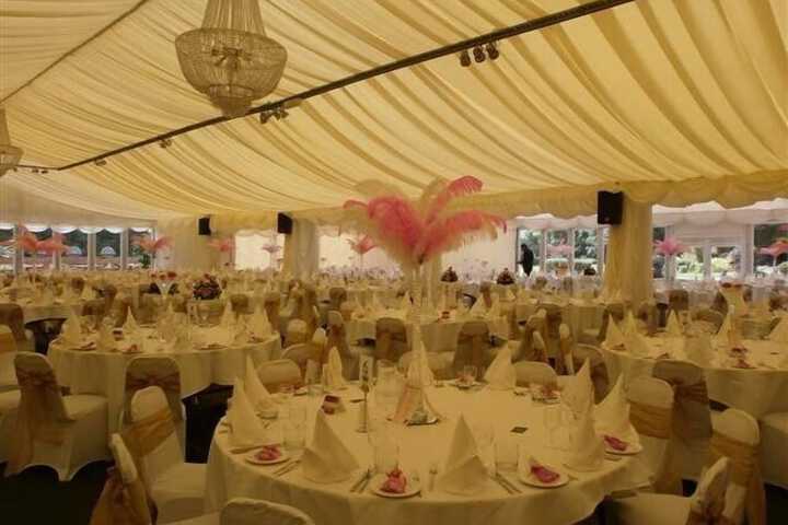 Ballroom/Hall 44 of 58