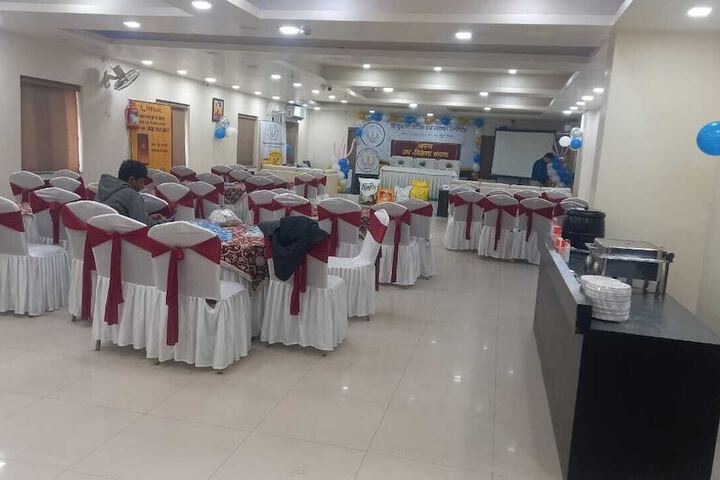 Business Center 27 of 28