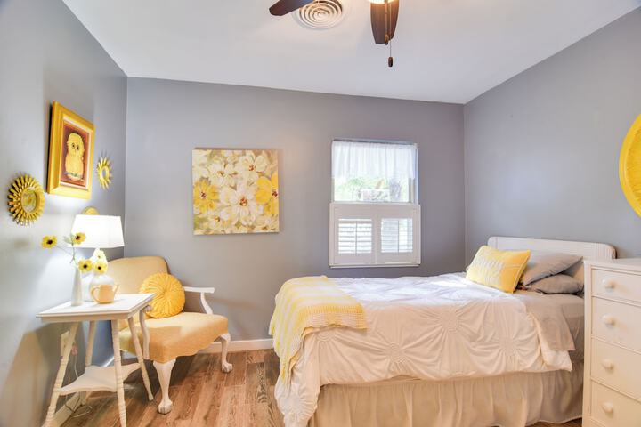 Room 1 of 85