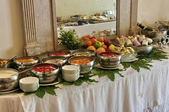 Dining 74 of 94