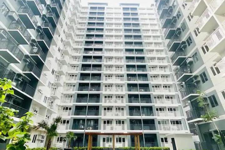 Hubomoto SM Suites