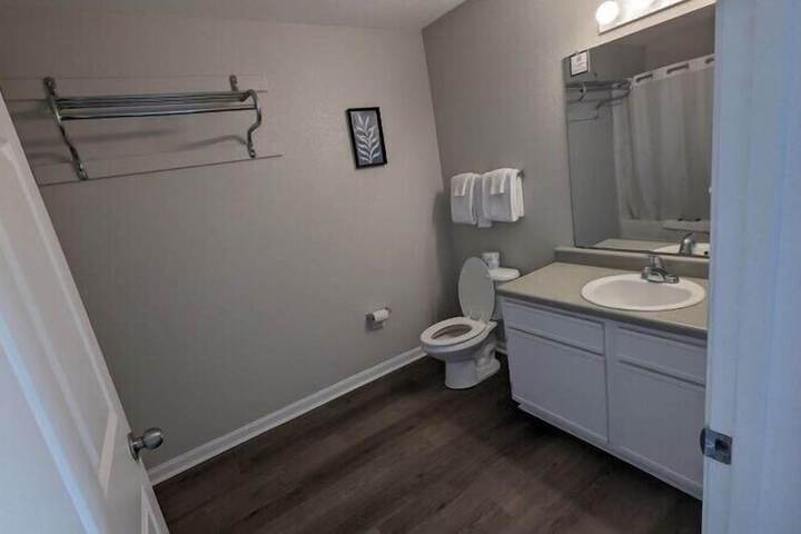 Room 19 of 28