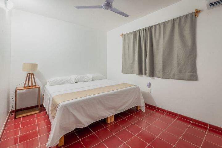 Room 4 of 26