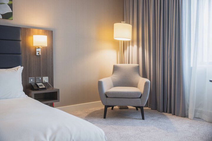 Room 25 of 87