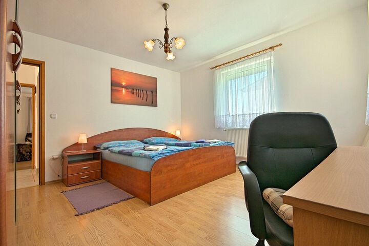 Room 39 of 46
