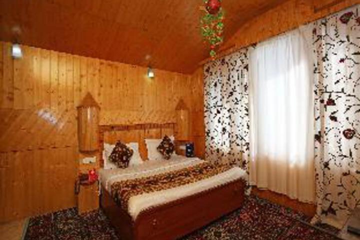 OYO 9084 Hotel Tourist Palace