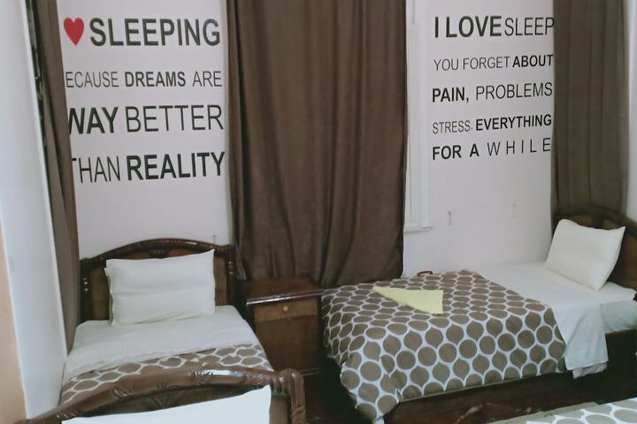 Room 21 of 38