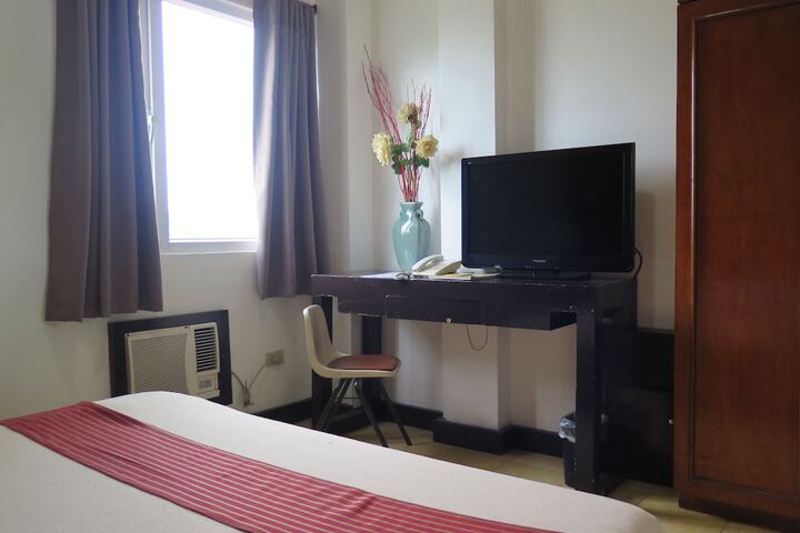 Room 15 of 25