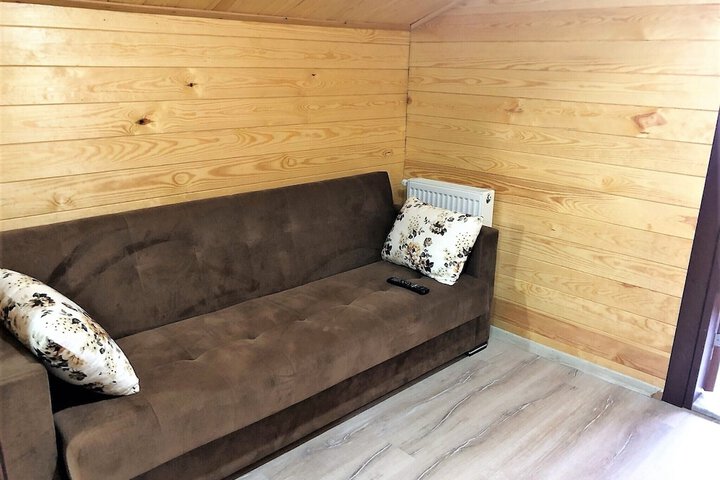Room 12 of 17