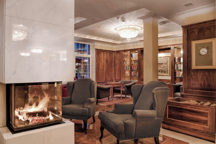 Hotel Interior 4 of 72