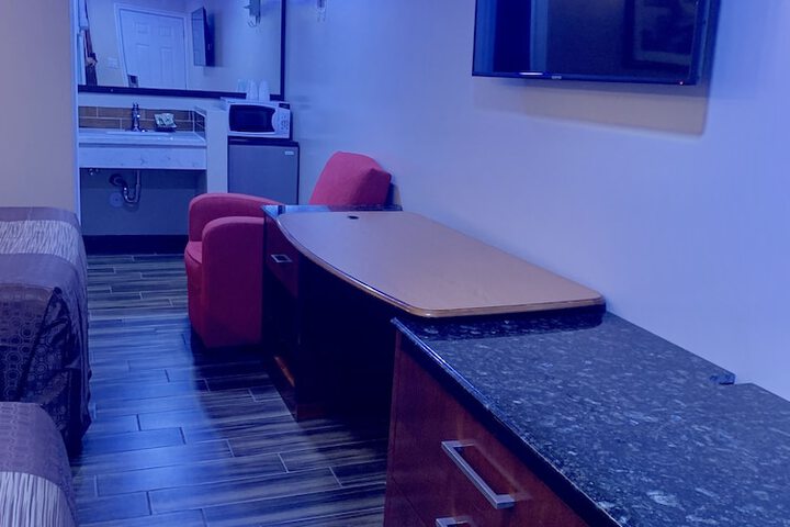 Room 10 of 36