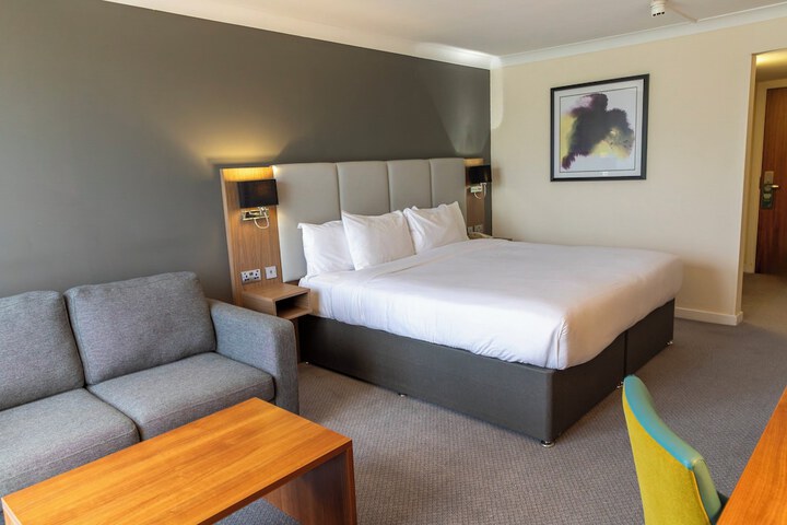 Room 51 of 292