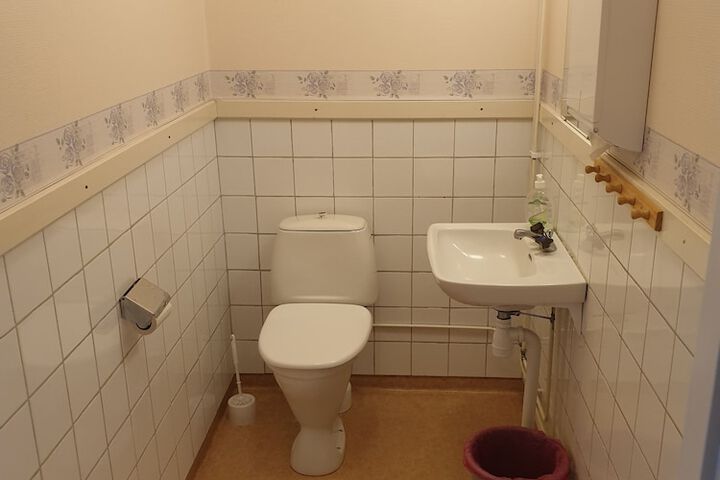 Room 26 of 46