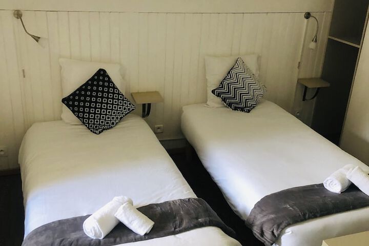 Room 5 of 43