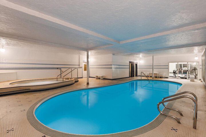 Pool 53 of 86