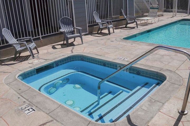 Hotel with Pool