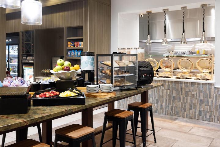 Breakfast/Coffee Service 31 of 48