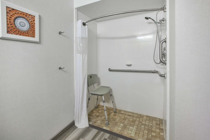 Bathroom shower