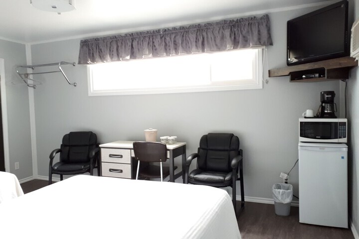Room 10 of 21