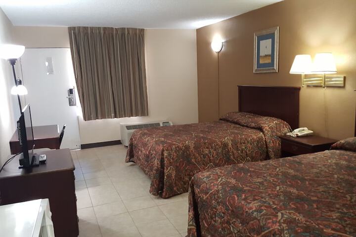 2 Double Beds (1 of 9)