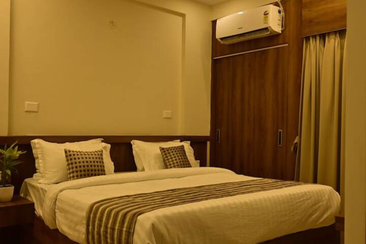 Room 8 of 78