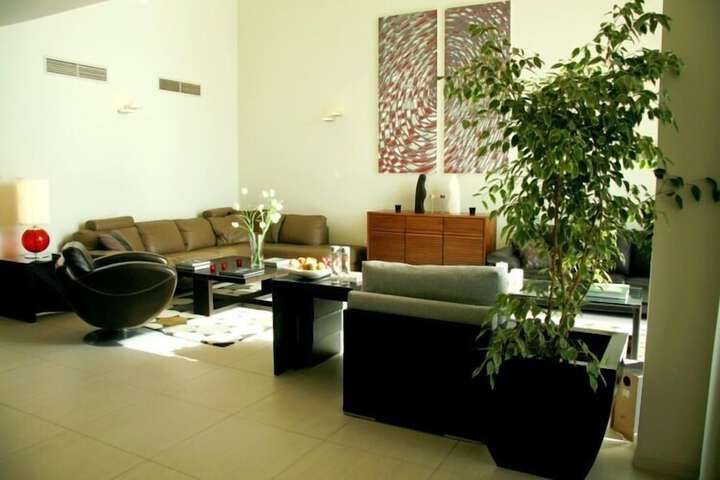Room 15 of 26