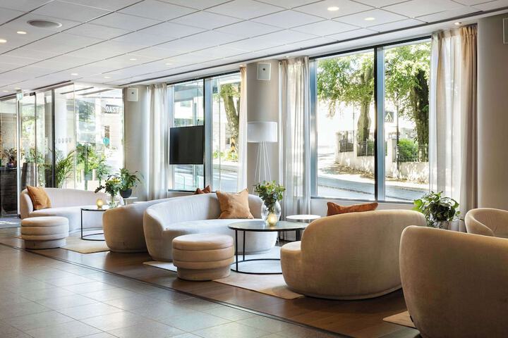 Lobby Entry