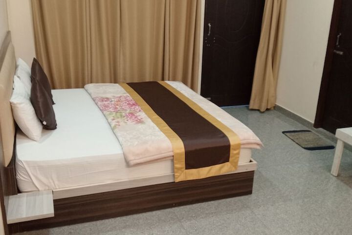 Room 10 of 41