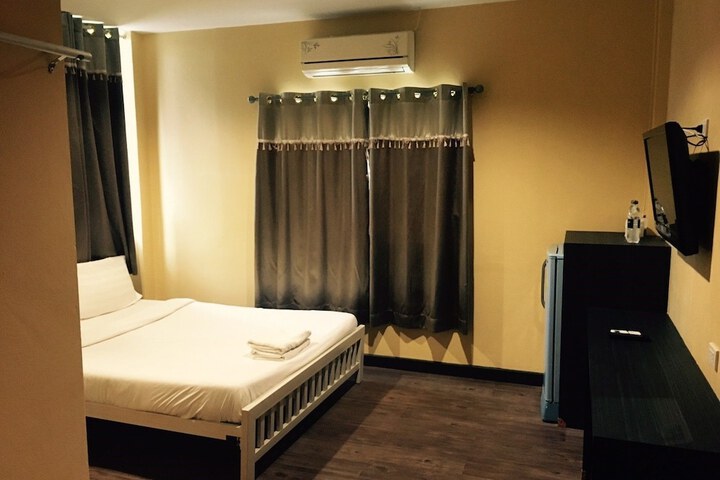 Room 9 of 44