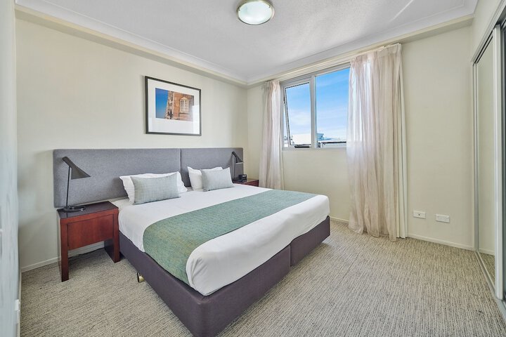 Room 3 of 41