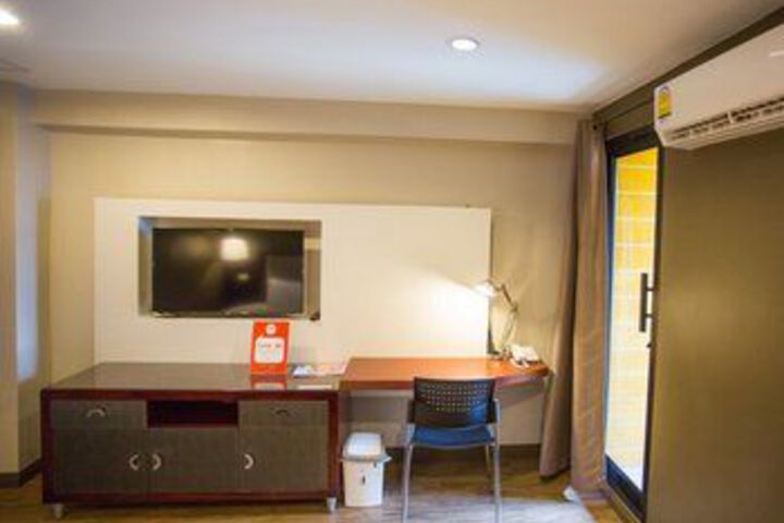Room 75 of 100