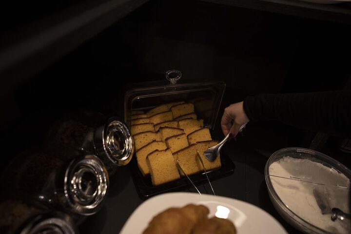 Breakfast/Coffee Service 17 of 19