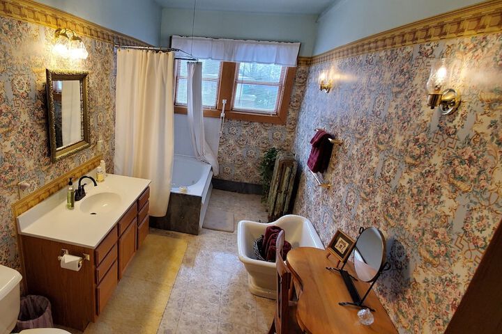 Room 43 of 80