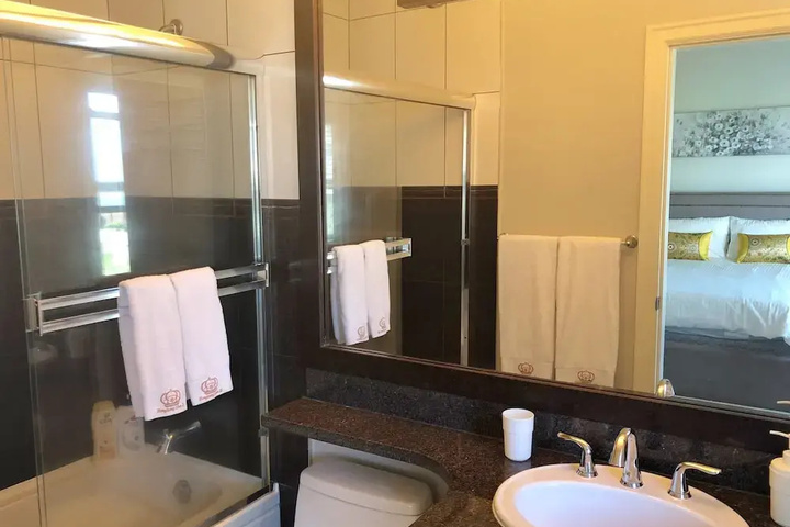 Room 7 of 20