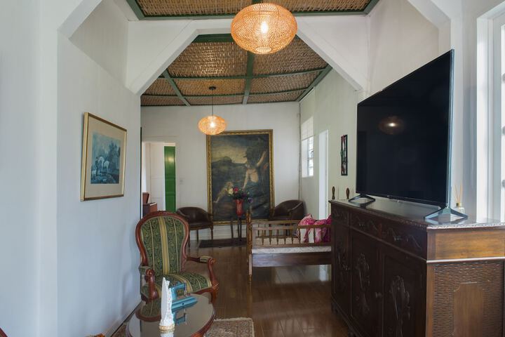 Room 22 of 46