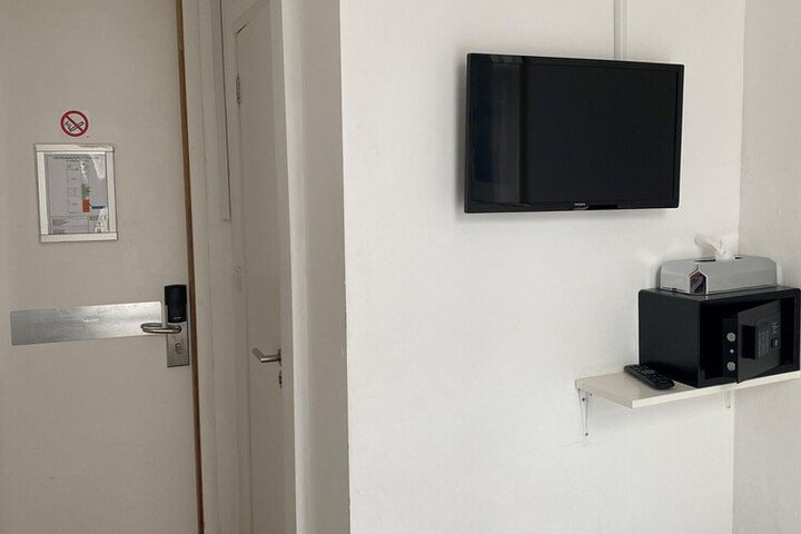 Room 19 of 58