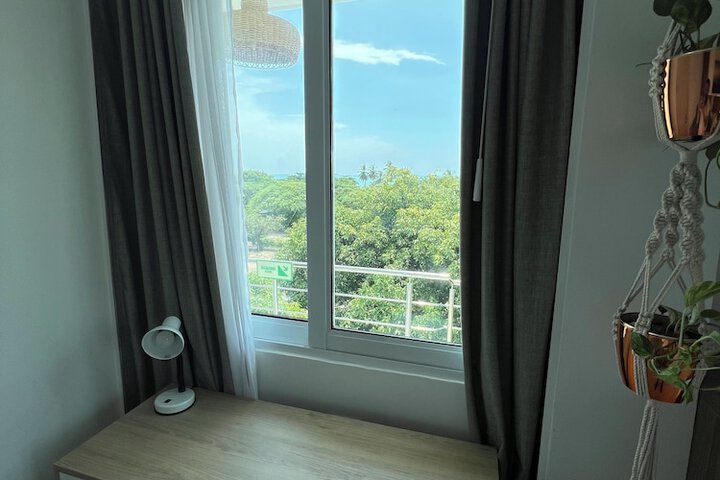 Room 65 of 102