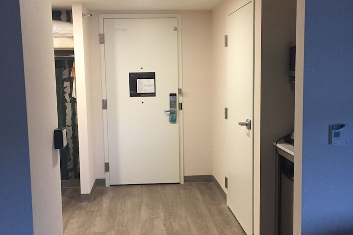 Room 7 of 38