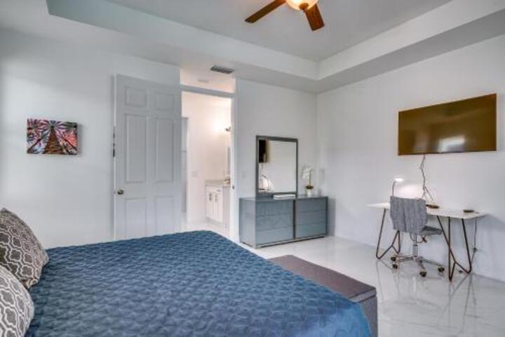 Sleek Cape Coral Home with Pool Near Waterpark in Cape Coral, FL